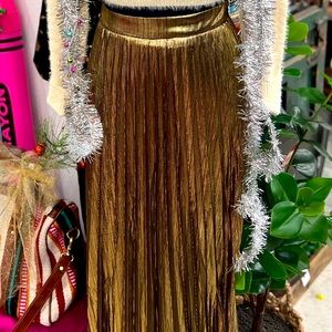gold maxi pleated holiday skirt!!